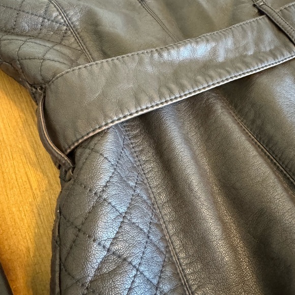 Kenneth Cole Jacket 🧥 - Picture 6 of 9